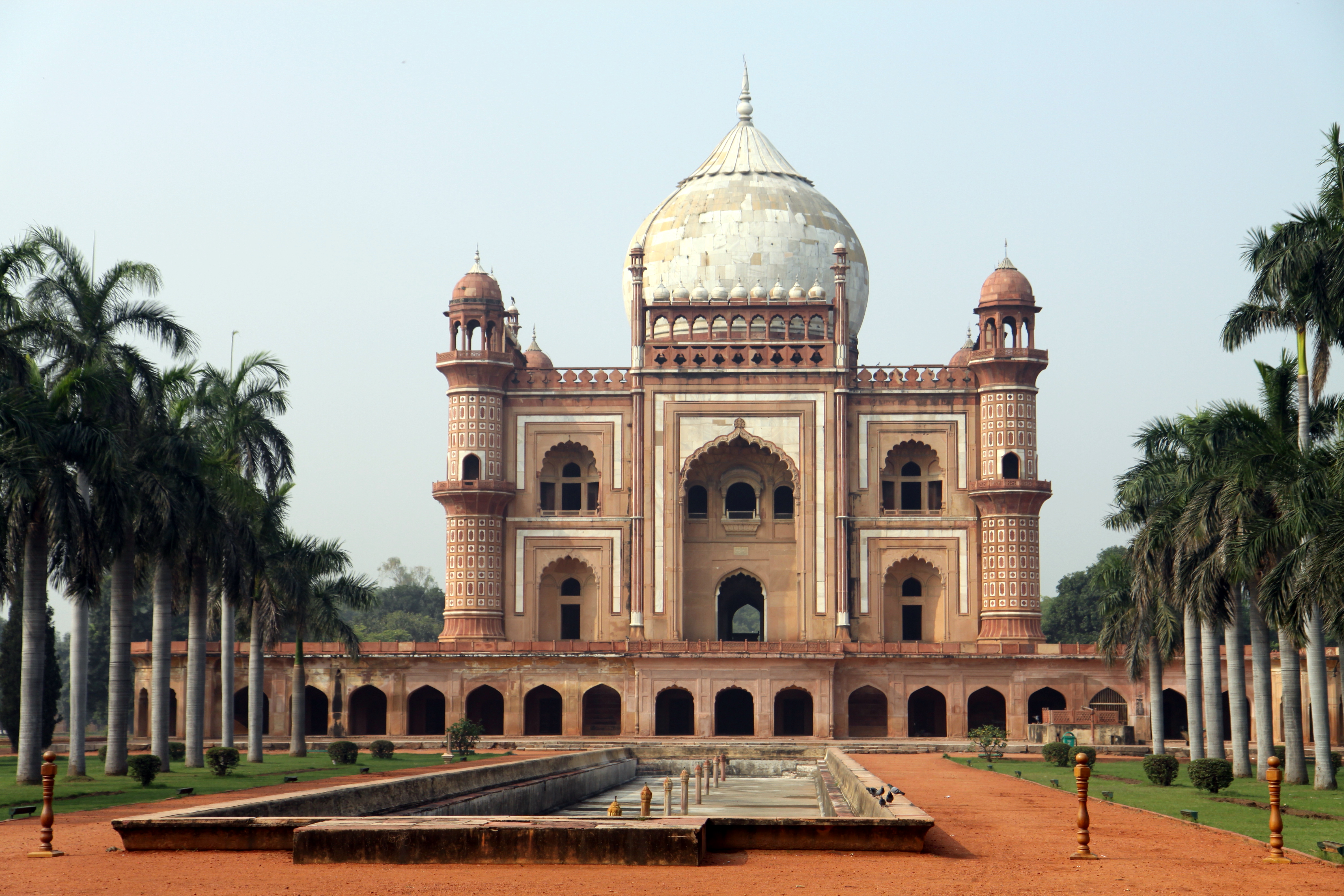 Top 10 Beautiful Places To Visit In Delhi